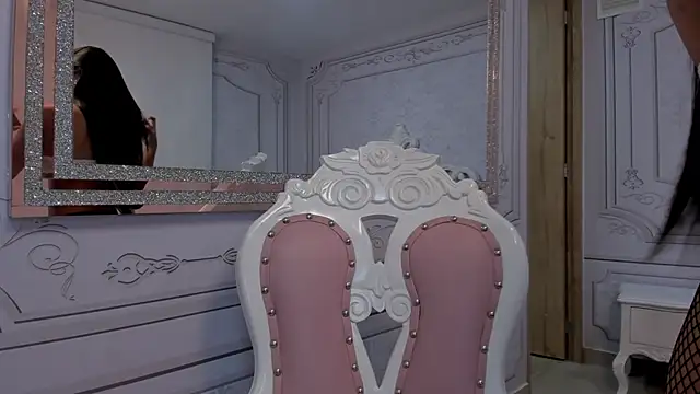 Snapshot of Daphne_Fox_ chatting on March 6, 4:08 am Daphne Fox online show from March 6, 4:08 am