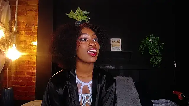 nikkystorm1  online show from April 18, 1:48 pm