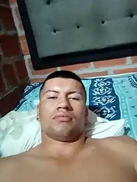 restrepo99 online show from December 28, 1:39 am