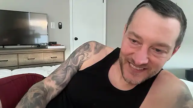 Snapshot of moon-boy chatting on January 2, 8:46 pm moon-boy online show from January 2, 8:46 pm