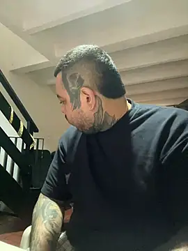 El Titan1998 online show from January 23, 3:01 pm