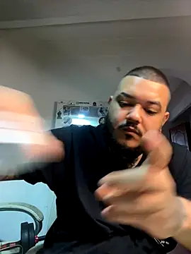 El Titan1998 online show from October 15, 9:26 pm