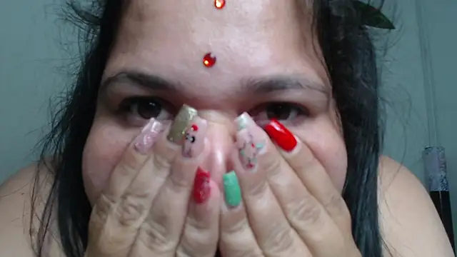 Snapshot of kariragapeass18 chatting on December 26, 6:01 pm kariragapeass18 online show from December 26, 6:01 pm