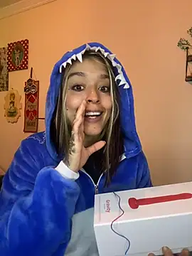 BlueStoneX online show from December 4, 7:06 am