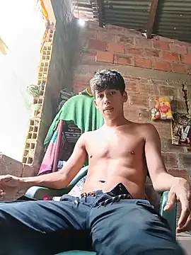 Andres123cv online show from May 18, 6:14 pm