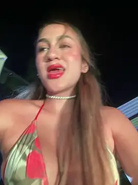 Snapshot of Mariapaula chatting on December 27, 11:31 pm Mariapaula online show from December 27, 11:31 pm