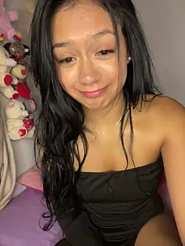 Snapshot of Charlotemonroe chatting on December 28, 11:16 pm Charlotemonroe online show from December 28, 11:16 pm