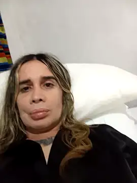 Snapshot of NaughtyBarbie19 chatting on November 24, 4:01 am NaughtyBarbie19 online show from November 24, 4:01 am