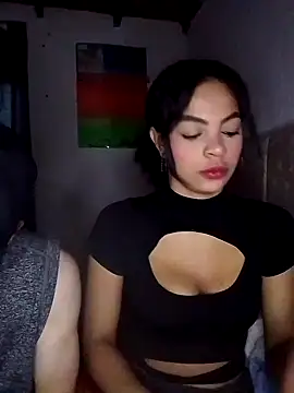 Snapshot of BlakeandRouse chatting on February 25, 10:30 pm BlakeandRouse online show from February 25, 10:30 pm