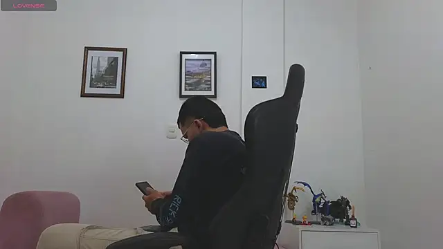 Massimoo 07 online show from November 7, 7:25 pm