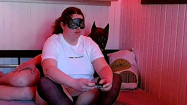 Snapshot of SuzyUndStrolch chatting on March 3, 12:16 pm SuzyUndStrolch online show from March 3, 12:16 pm