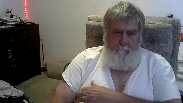 Snapshot of viejo_oso chatting on May 24, 10:26 pm viejo oso online show from May 24, 10:26 pm