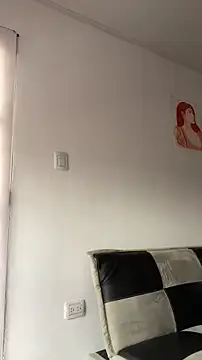 Snapshot of Sophia_cyrus11 chatting on November 9, 4:27 pm Sophia cyrus11 online show from November 9, 4:27 pm