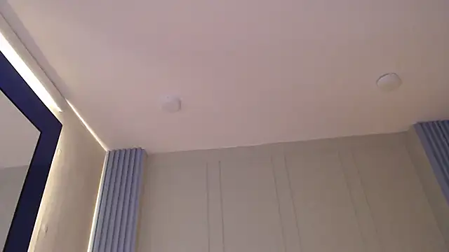 Snapshot of Abbydreams_ chatting on February 18, 2:16 am Abbydreams online show from February 18, 2:16 am