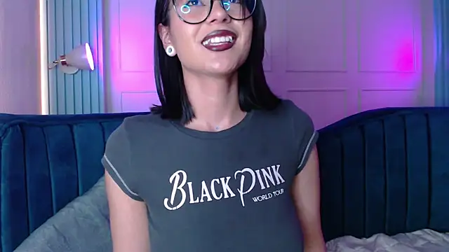 Snapshot of Abbydreams_ chatting on February 28, 11:01 pm Abbydreams online show from February 28, 11:01 pm