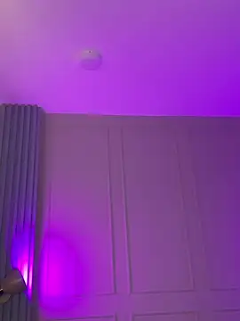 Snapshot of Abbydreams_ chatting on March 15, 2:24 am Abbydreams online show from March 15, 2:24 am