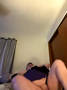 Luciouslouise72xh online show from September 13, 10:37 am