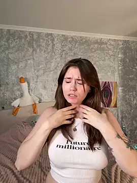 Sabrina shells online show from September 13, 10:59 am