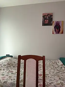 Sabrina shells online show from April 8, 8:25 am