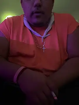 Snapshot of cloudy_couple444 chatting on February 3, 5:40 am cloudy couple444 online show from February 3, 5:40 am
