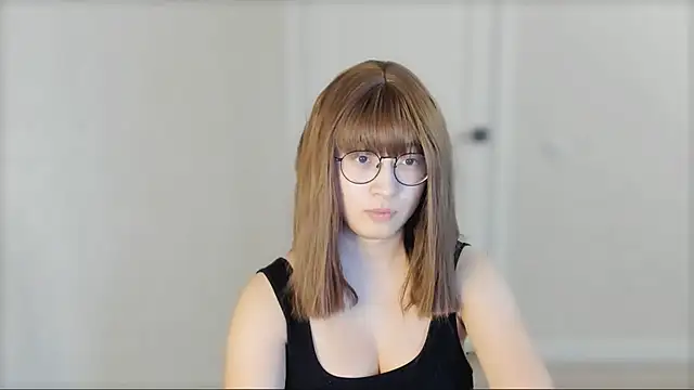  hannah baker online show from February 9, 3:22 am