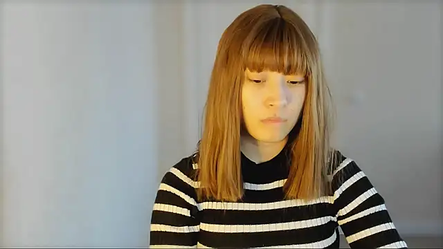  hannah baker online show from February 10, 11:46 am