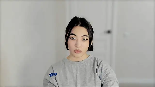  hannah baker online show from February 24, 1:53 pm