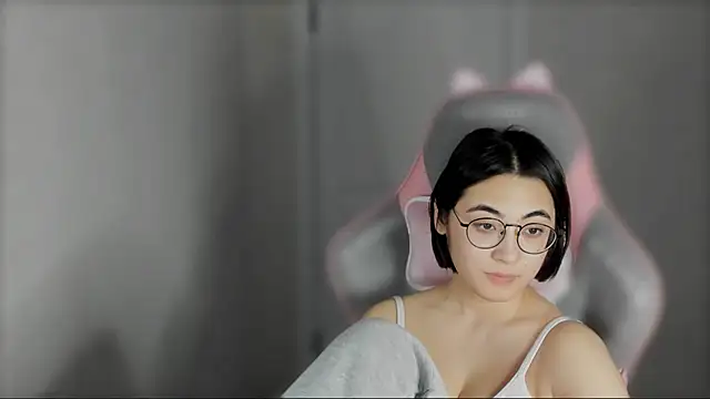  hannah baker online show from March 9, 1:37 pm