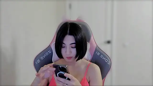  hannah baker online show from March 10, 7:40 pm