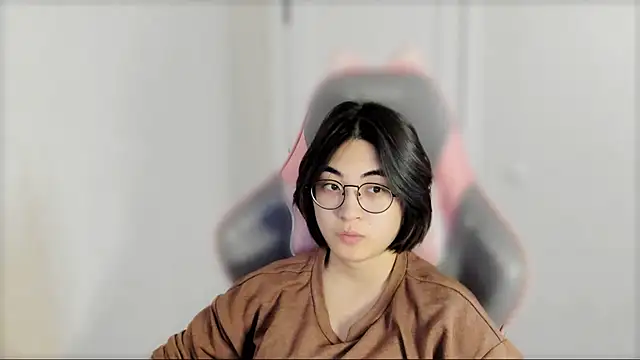  hannah baker online show from March 18, 7:41 am