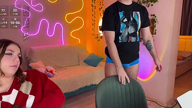 RobertAndLinela online show from November 8, 1:55 pm