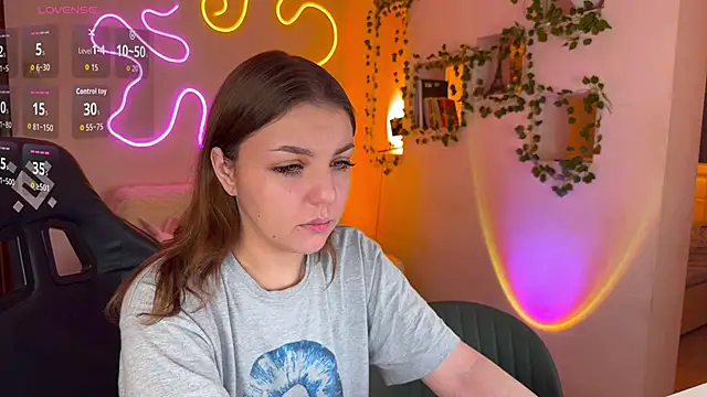 RobertAndLinela online show from November 18, 5:17 pm