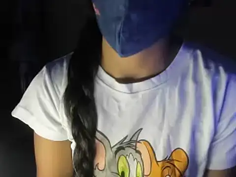 Snapshot of Somiya87 chatting on January 7, 9:14 pm Somiya87 online show from January 7, 9:14 pm