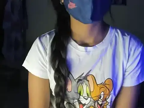 Snapshot of Somiya87 chatting on January 8, 12:17 am Somiya87 online show from January 8, 12:17 am