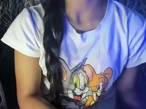 Snapshot of Somiya87 chatting on January 12, 10:54 pm Somiya87 online show from January 12, 10:54 pm