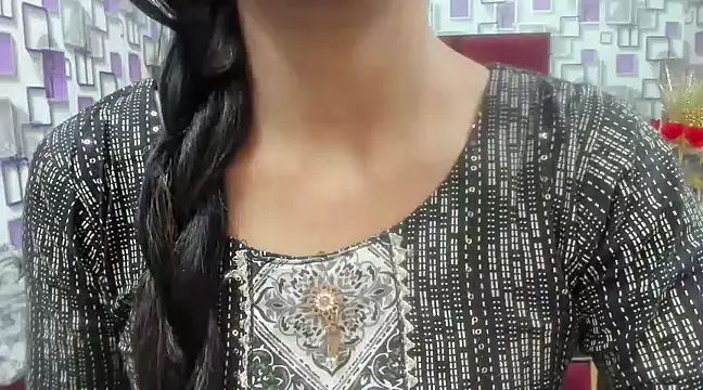 Snapshot of Somiya87 chatting on March 6, 6:37 pm Somiya87 online show from March 6, 6:37 pm