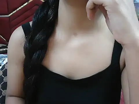 Snapshot of Somiya87 chatting on October 2, 7:32 pm Somiya87 online show from October 2, 7:32 pm