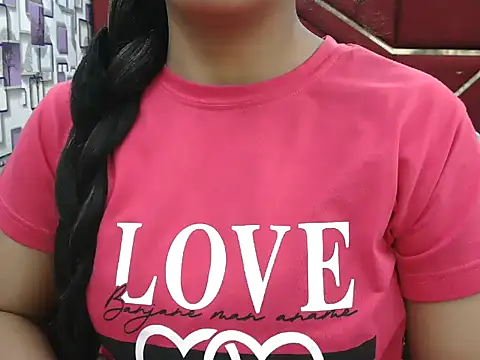 Snapshot of Somiya87 chatting on November 13, 5:56 pm Somiya87 online show from November 13, 5:56 pm