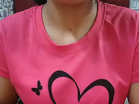 Snapshot of Somiya87 chatting on November 26, 5:19 am Somiya87 online show from November 26, 5:19 am