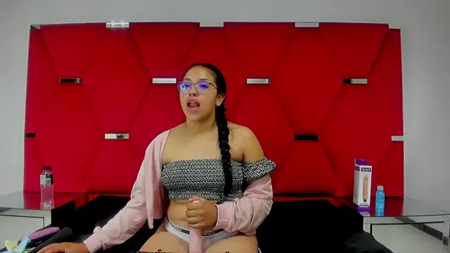 IsabellRodriguez18 online show from January 8, 10:04 am