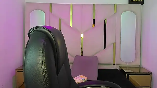 IsabellRodriguez18 online show from March 17, 3:33 am