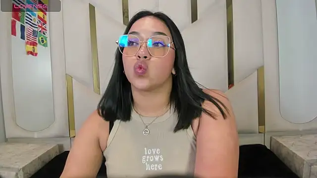 IsabellRodriguez18 online show from July 1, 3:52 am