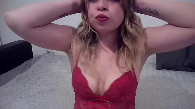 Snapshot of Sweet_bluegirl24 chatting on March 21, 9:56 pm Sweet bluegirl24 online show from March 21, 9:56 pm