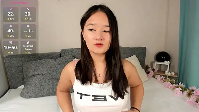 Snapshot of Maekko chatting on November 14, 9:13 pm Maekko online show from November 14, 9:13 pm