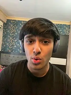 Snapshot of sunny49477 chatting on December 31, 8:59 am sunny49477 online show from December 31, 8:59 am