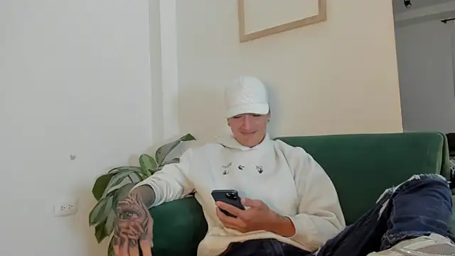 two milkyway online show from November 14, 12:37 pm