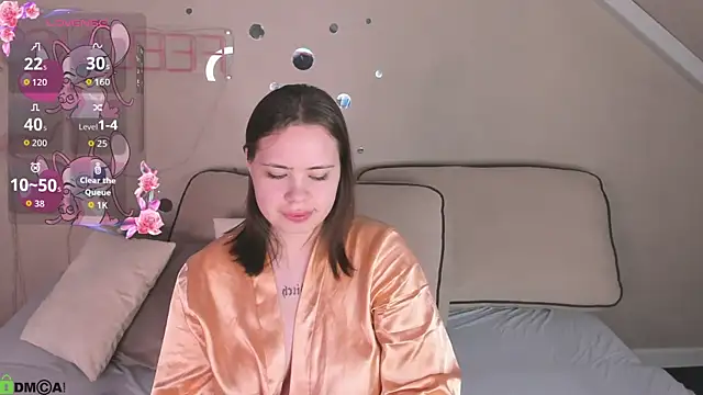 Snapshot of EricaElliott chatting on October 18, 1:19 am EricaElliott online show from October 18, 1:19 am