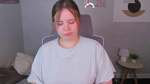 EricaElliott online show from June 30, 9:21 am