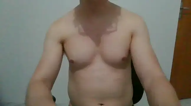 Snapshot of paulotimido chatting on January 29, 3:54 am paulotimido online show from January 29, 3:54 am