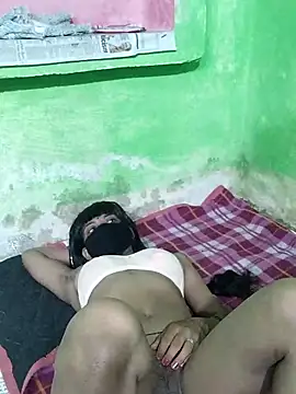 Coupleshow47 online show from September 19, 10:32 pm